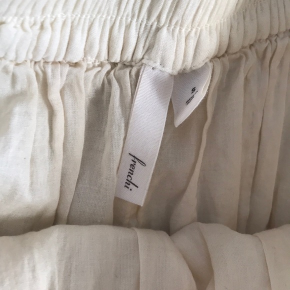 Frenchi Crochet Trim Skirt - Picture 5 of 5